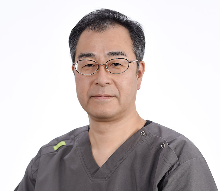 院長　関 忍